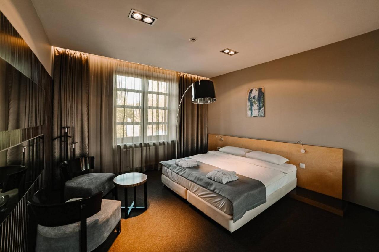 Park Hotel Switzerland Obariv Buitenkant foto