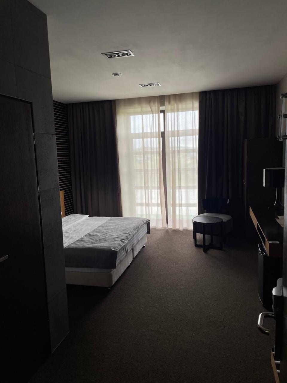 Park Hotel Switzerland Obariv Buitenkant foto